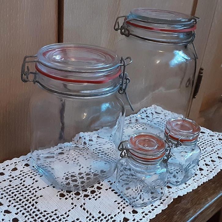 Set 6 glazen voorraadpotten germetische deksels, Prijs alles, Huis en Inrichting, Overige Huis en Inrichting, Gebruikt, Ophalen of Verzenden