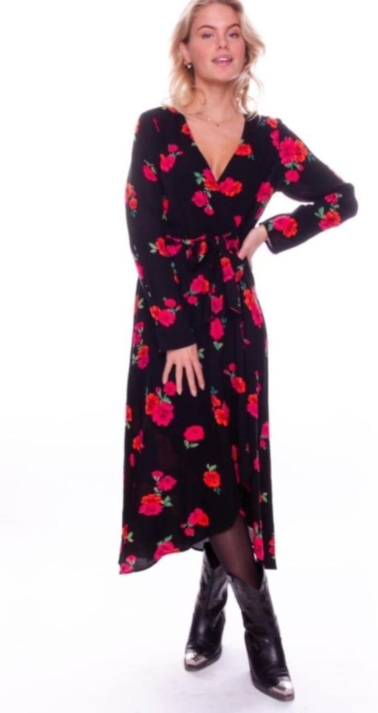 Colourfull Rebel, jurk, bloemenjurk, M/L, Kleding | Dames, Jurken, Zo goed als nieuw, Maat 38/40 (M), Zwart, Onder de knie, Ophalen of Verzenden