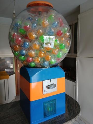 kauwgom automaat,capsules container,ballen automaat beschikbaar voor biedingen