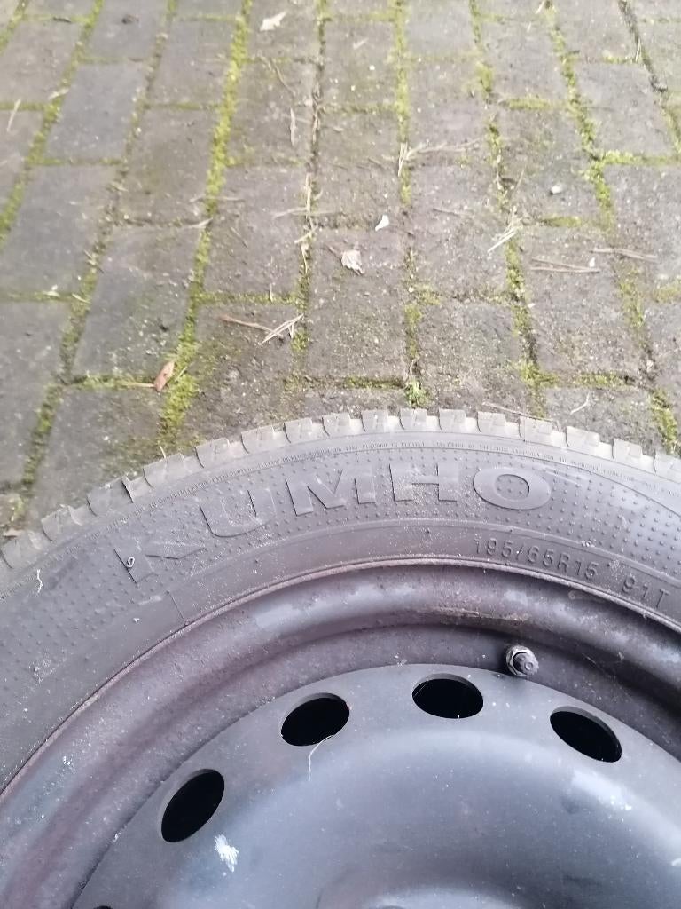 KIA Soul/Rio/... Set Winterbanden, Auto-onderdelen, Banden en Velgen, Band(en), Winterbanden, 15 inch, 195 mm, Personenwagen, Gebruikt