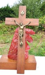 crucifix mural  en bois christ laiton, Enlèvement ou Envoi