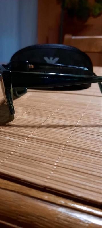 Nieuwe EMPORIO ARMANI zonnebril!!! beschikbaar voor biedingen