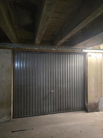 Garage te huur – Brugge, Koningin Elisabethlaan 23  Te huur: beschikbaar voor biedingen