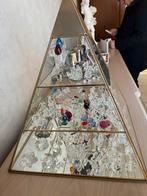 Te koop, swarovski kristallen met pyramide, Verzamelen, Ophalen, Zo goed als nieuw