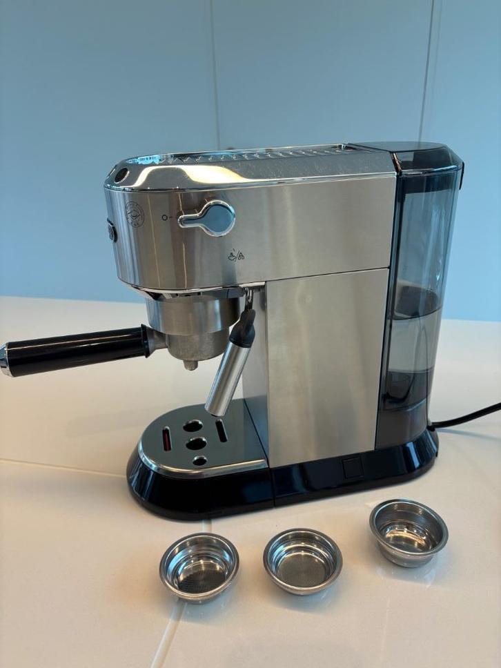 Koffiemachine DeLonghi - PERFECTE staat!, Electroménager, Cafetières, Comme neuf, Café moulu, Dosettes et capsules de café, Machine à espresso