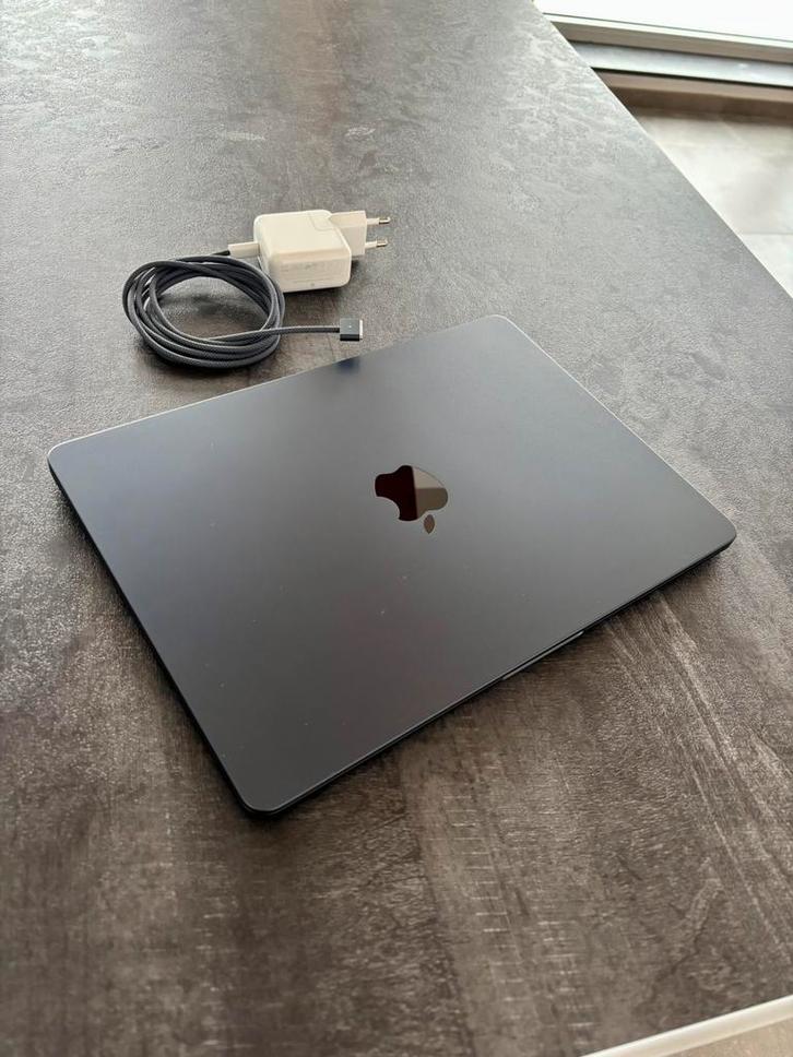 Macbook air 13 ” 2022 256gb HDD 8gb Ram Midnight, Informatique & Logiciels, Apple Macbooks, Comme neuf, MacBook, 13 pouces, 3 à 4 Ghz