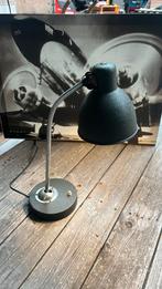 Jaren 30 design lamp model Kaiser Idell 6551, Ophalen