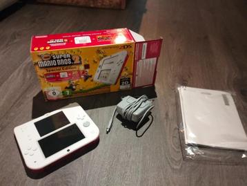 Nintendo 2ds white +red  super Mario bros edition beschikbaar voor biedingen