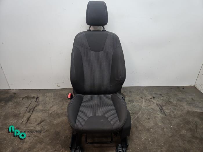 Siège gauche d'un Ford Focus (Focus 11-), Autos : Pièces & Accessoires, Habitacle & Garnissage, Ford, Utilisé, 3 mois de garantie