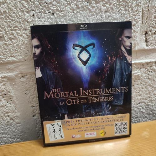 MORTAL INSTRUMENTS - LA CITE DES TENEBRES blu-ray + goodies, CD & DVD, Blu-ray, Utilisé, Science-Fiction et Fantasy, Enlèvement ou Envoi