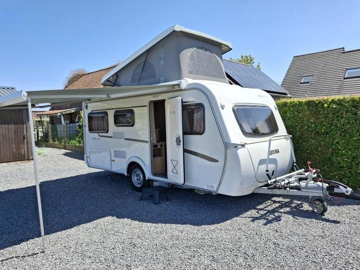 Eriba Feeling 425 caravan, Caravans en Kamperen, Caravans, Particulier, tot en met 6, 1000 - 1250 kg, Eriba, Vast bed, Hefdak