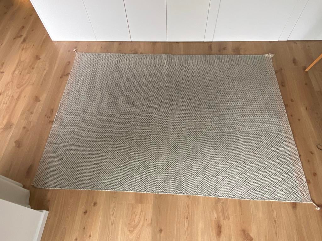 Vloerkleed Muuto (PLY), Ophalen, Gebruikt, 150 tot 200 cm, 200 cm of meer