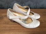 Pumps Brako 38 beige, Kleding | Dames, Schoenen, Beige, Brako, Ophalen of Verzenden, Zo goed als nieuw