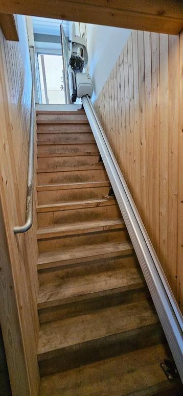 Traplift, Divers, Monte-escaliers, Enlèvement, Utilisé, Droit