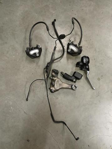 Volledige remmen set van harley touring Twincam beschikbaar voor biedingen