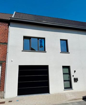 HOME2SELL - UIT DE HAND TE KOOP - SINT-ELOOIS-WINKEL beschikbaar voor biedingen