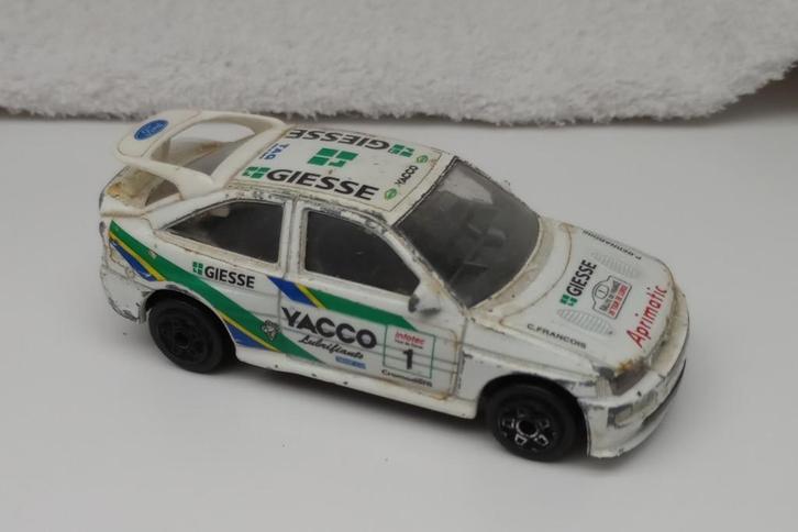 Bburago Ford Escort 1/43, Hobby en Vrije tijd, Modelauto's | 1:43, Gebruikt, Auto, Overige merken, Ophalen of Verzenden