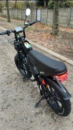 V8 pro max, Ophalen, Zo goed als nieuw