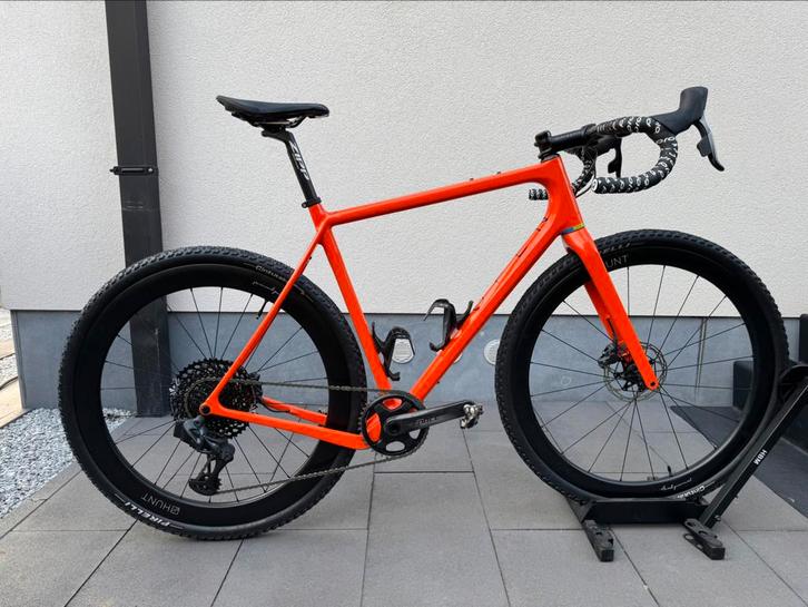 Vélo gravel ouvert et large taille L, Vélos & Vélomoteurs, Vélos | Vélos de course, Neuf, 10 à 15 vitesses, 28 pouces, Carbone