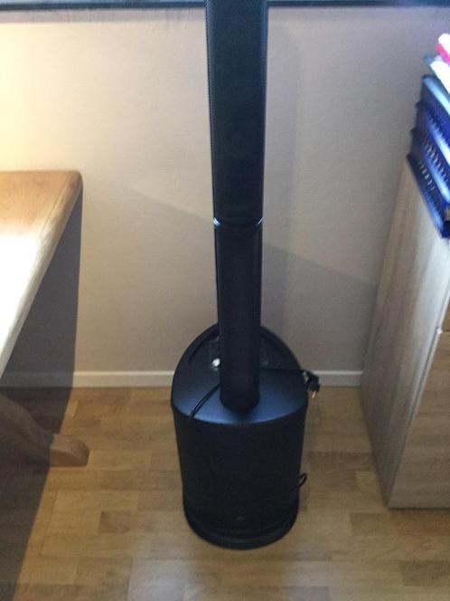Behringer C 200 actieve column speaker, Muziek en Instrumenten, Versterkers | Keyboard, Monitor en PA, Zo goed als nieuw, P.A.