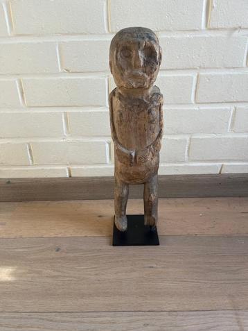 Houten beeld zwangere vrouw Indonesië beschikbaar voor biedingen