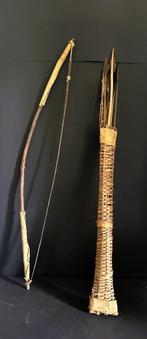Bow with quiver and arrows / Bow & batch arrows /, Verzenden