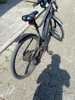 Donkergrijze elektrische herenfiets, Fietsen en Brommers, Elektrische fietsen, Ophalen, Zo goed als nieuw