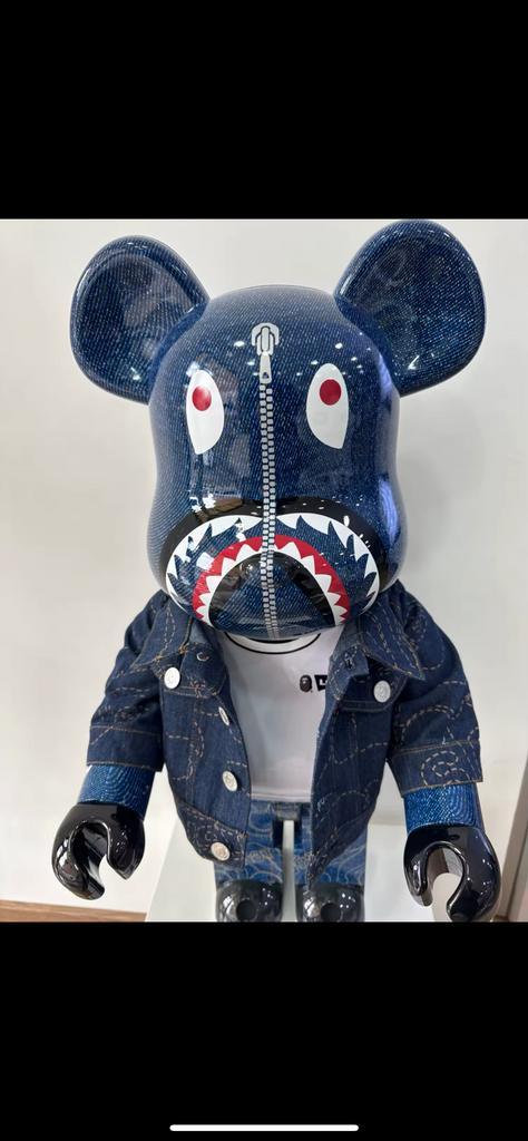 NIEUW Bearbrick Bape levi’s Levi Levis 1000% 1000 kaws, Verzamelen, Poppetjes en Figuurtjes, Verzenden