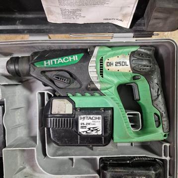 HITACHI DH 25DL Accu-boorhamer + 2 ACCU'S + LADER beschikbaar voor biedingen