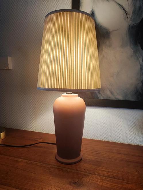 Terra cotta tafellamp met beige kap, Huis en Inrichting, Lampen | Tafellampen, Zo goed als nieuw, Ophalen of Verzenden