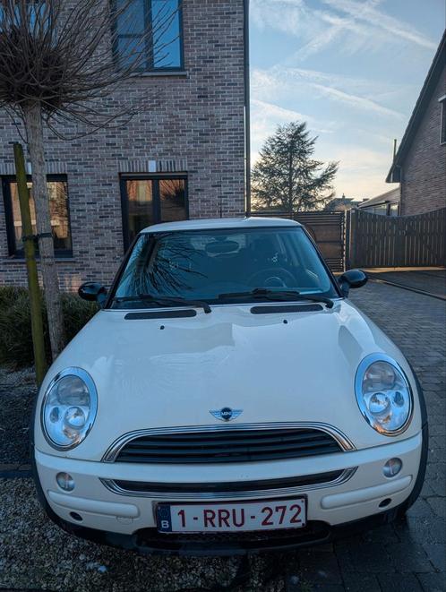 Mini One Gekeurd voor verkoop !, Auto's, Mini, Particulier, One, ABS, Airbags, Bluetooth, Mistlampen, Panoramadak, Radio, USB