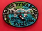 ENGIS - 1989 - Splendide écusson en tissu brodé - à saisir, Enlèvement ou Envoi, Neuf, Ville ou Campagne, Insigne ou Pin's