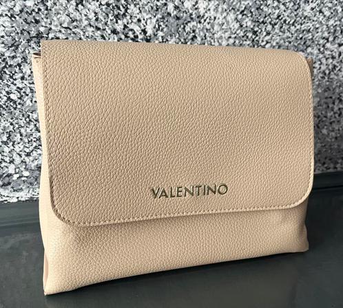 Stijlvolle Beige Valentino Handtas, Handtassen en Accessoires, Tassen | Damestassen, Zo goed als nieuw, Handtas, Beige, Ophalen of Verzenden
