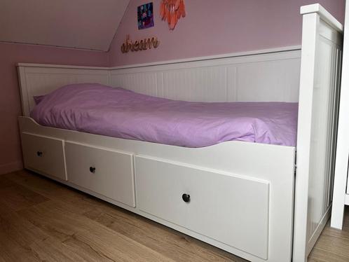 Bedbank Ikea Hemnes, Huis en Inrichting, Slaapkamer | Bedden, Zo goed als nieuw, Ophalen