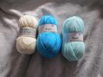 3 gekleurde bollen breigaren - garen - blauw - wit - azuur, Laine ou Fils, Tricot, Enlèvement ou Envoi, Neuf