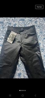 Pantalon moto cuir Richa femme taille D38..UK10, Motos, Femmes, RICHA, Enlèvement, Neuf, avec ticket