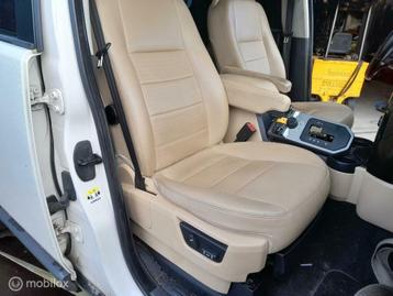 Stoelen Land Rover Discovery 3 Creme Leer Zetels Leder beschikbaar voor biedingen