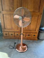 Retro-design ventilator, Elektronische apparatuur, Ventilatoren, Ophalen, Zo goed als nieuw, Statiefventilator