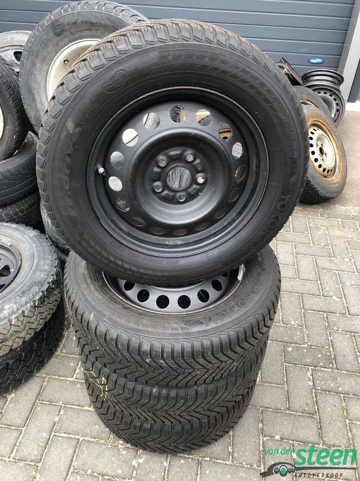 Suzuki Vitara Winterset Yokomama W*Drive V905 Extra Load Win, Auto-onderdelen, Banden en Velgen, Banden en Velgen, Winterbanden