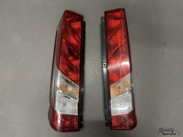 Iveco Daily '22 Achterlicht Achterlichten links + rechts beschikbaar voor biedingen