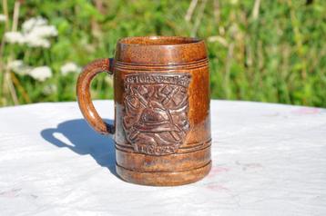 chope en gres sapeur pompier leuze, Antiquités & Art, Enlèvement ou Envoi