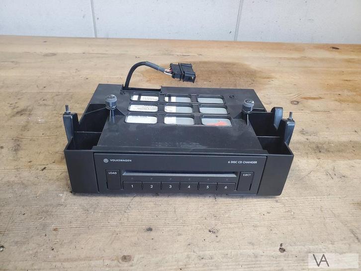 VW Golf 5 / Passat 3c 2004 - 2010 6 cd wisselaar ORIGINEEL, Auto diversen, Autoradio's, Ophalen of Verzenden