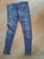 damesbroek jeans / grijs / maat 34, Vêtements | Femmes, Jeans, W27 (confection 34) ou plus petit, Porté, Enlèvement ou Envoi, Bershka