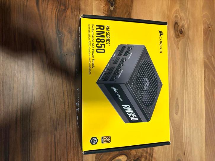 Corsair RM850  80 plus Gold, Computers en Software, Interne voedingen, Zo goed als nieuw, Ophalen