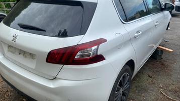 Peugeot 308 onderdelen motorblok ect. beschikbaar voor biedingen