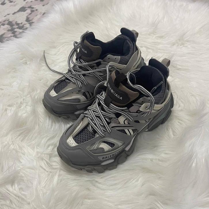 Balenciaga Track Grijs, Kleding | Dames, Schoenen, Nieuw, Sneakers, Grijs, Ophalen of Verzenden