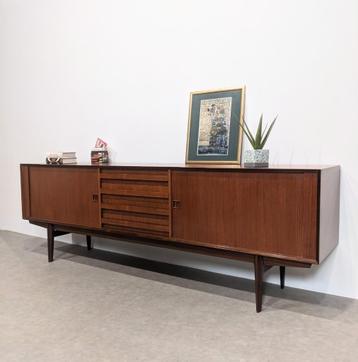 Vintage dressoir uit de jaren 50. Oswald Vermaercke  beschikbaar voor biedingen