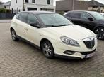 Lancia delta 1.6 diesel 2009, Auto's, Lancia, Voorwielaandrijving, Zwart, 1600 cc, Wit