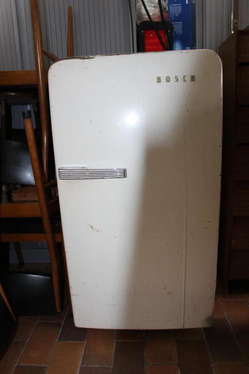 Petit frigo bosch vintage 1960,fonctionne parfaitement, Electroménager, Réfrigérateurs & Frigos, Utilisé, Avec compartiment congélateur