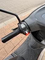 Peugot v clic, Fietsen en Brommers, Ophalen, Zo goed als nieuw